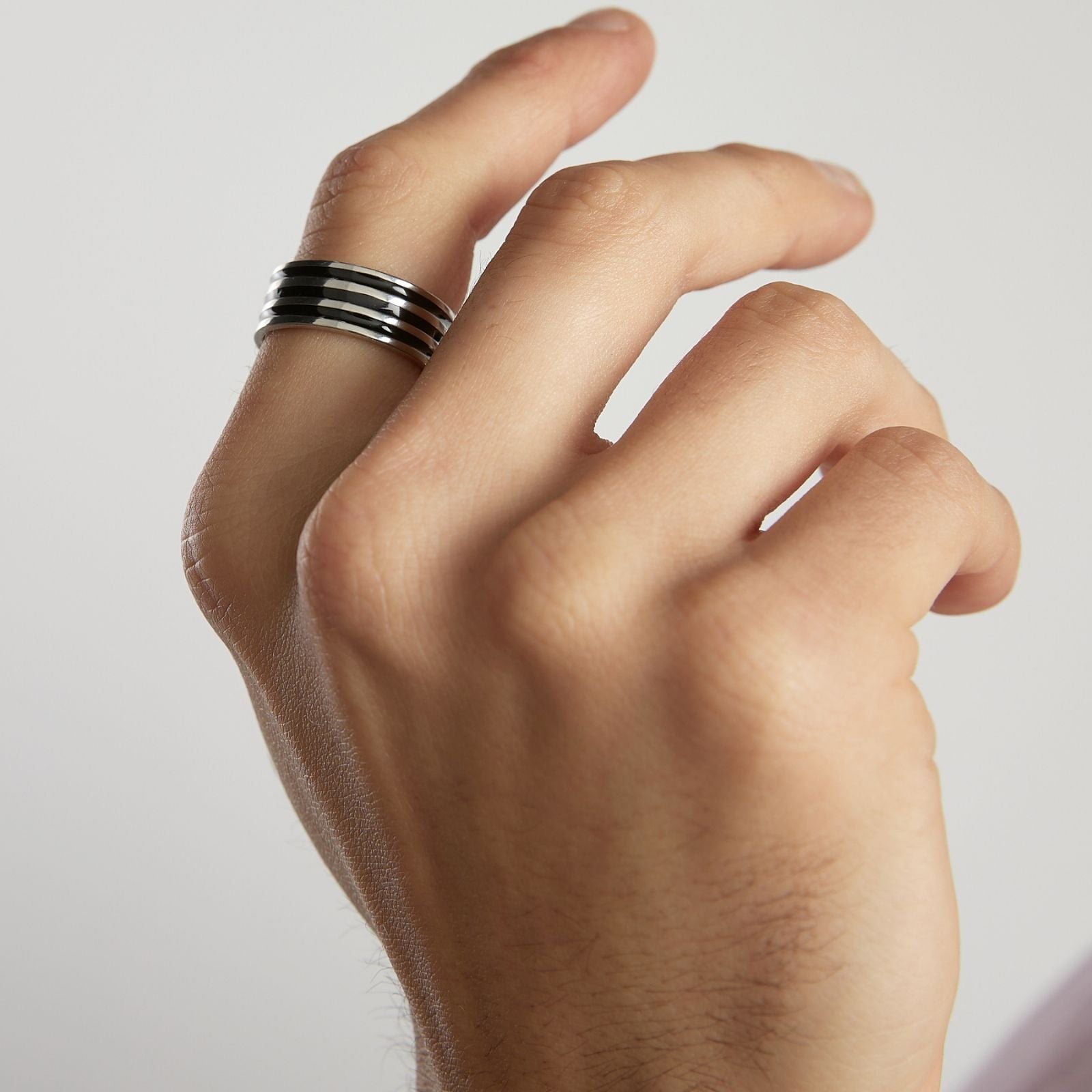 Anillo Unisex Geométrico 3 líneas Negras - Acero Inoxidable