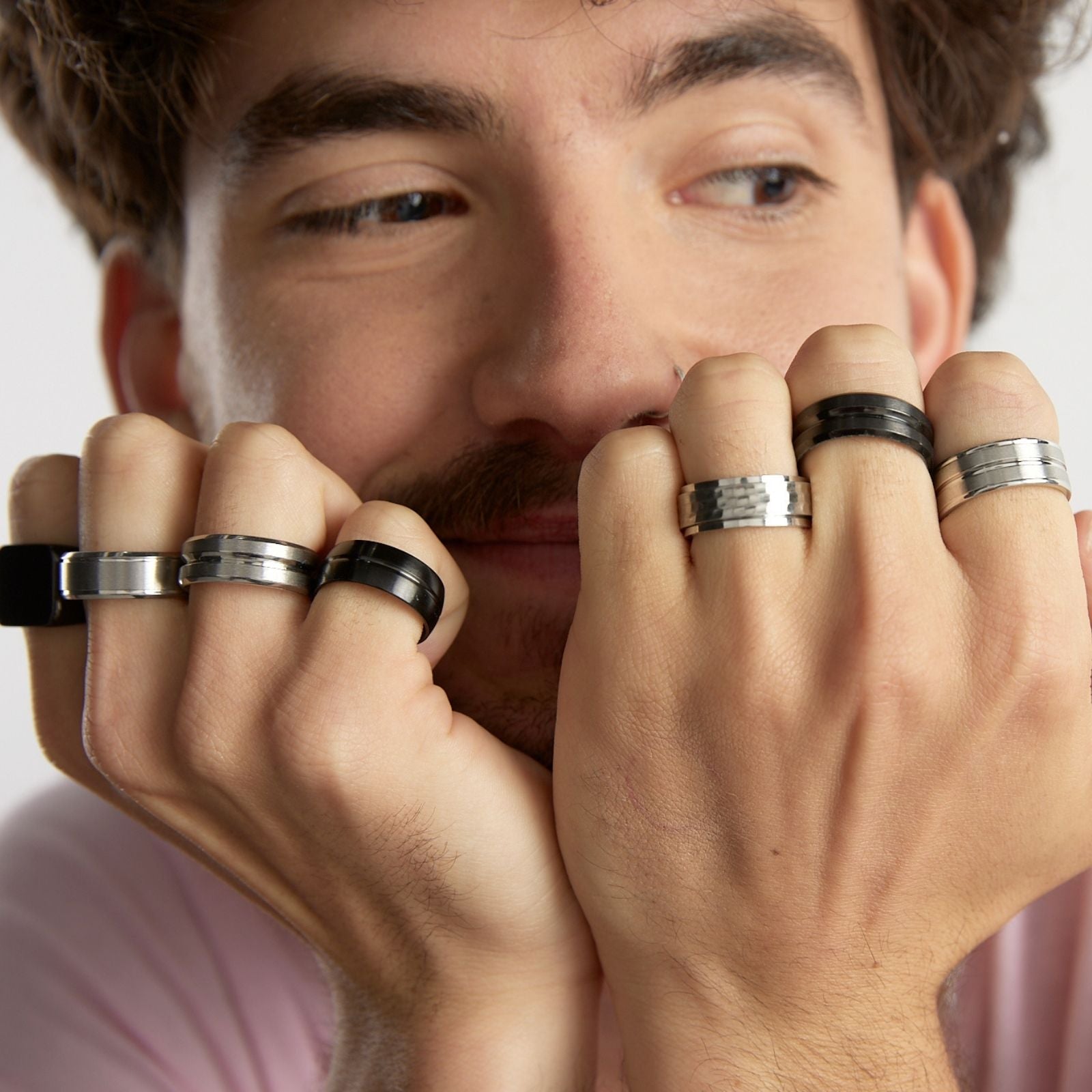 Anillo Unisex Geométrico 3 líneas Caladas - Acero Inoxidable