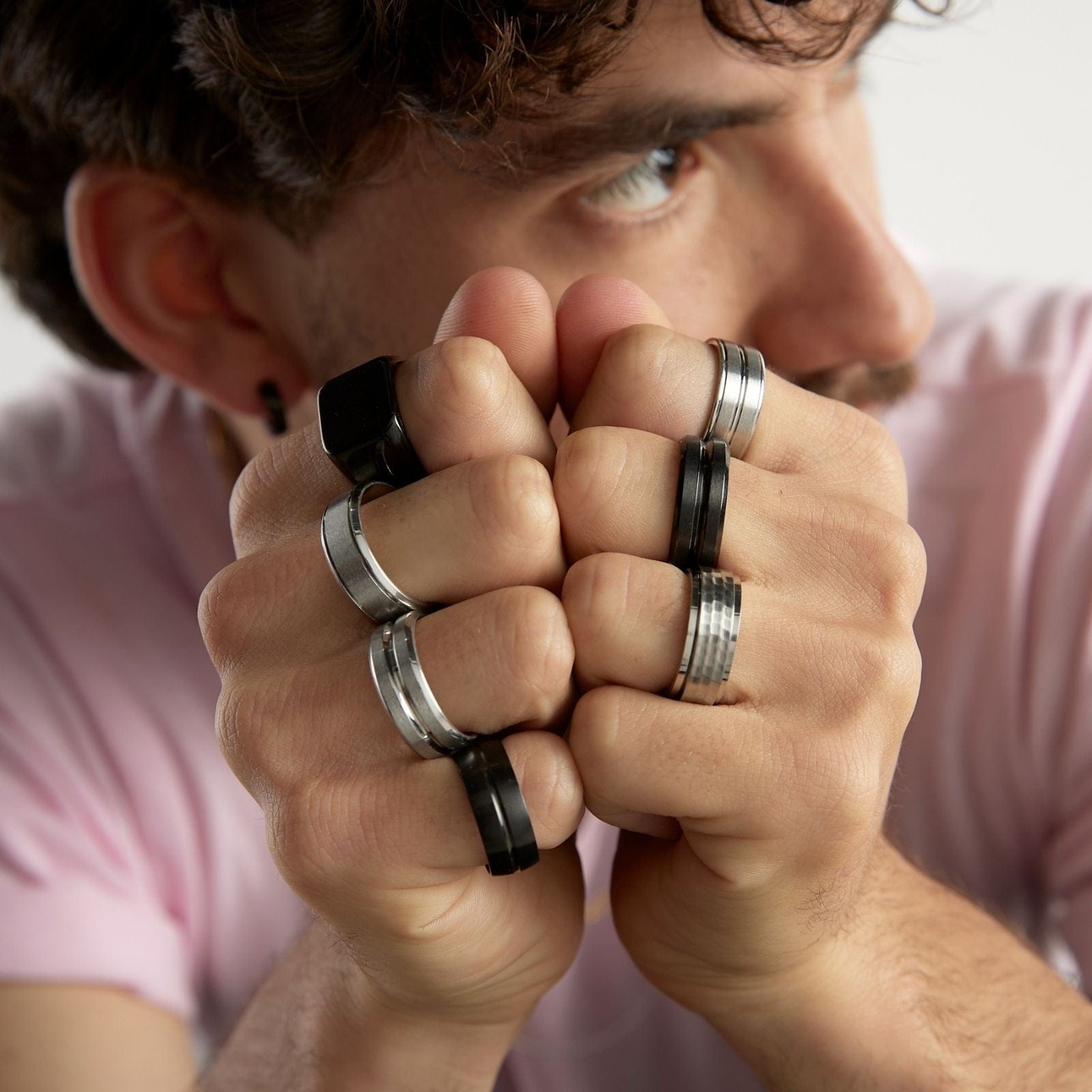 Goia ANILLO Anillo Unisex Geométrico 1 línea Calada - Acero Inoxidable - Negro