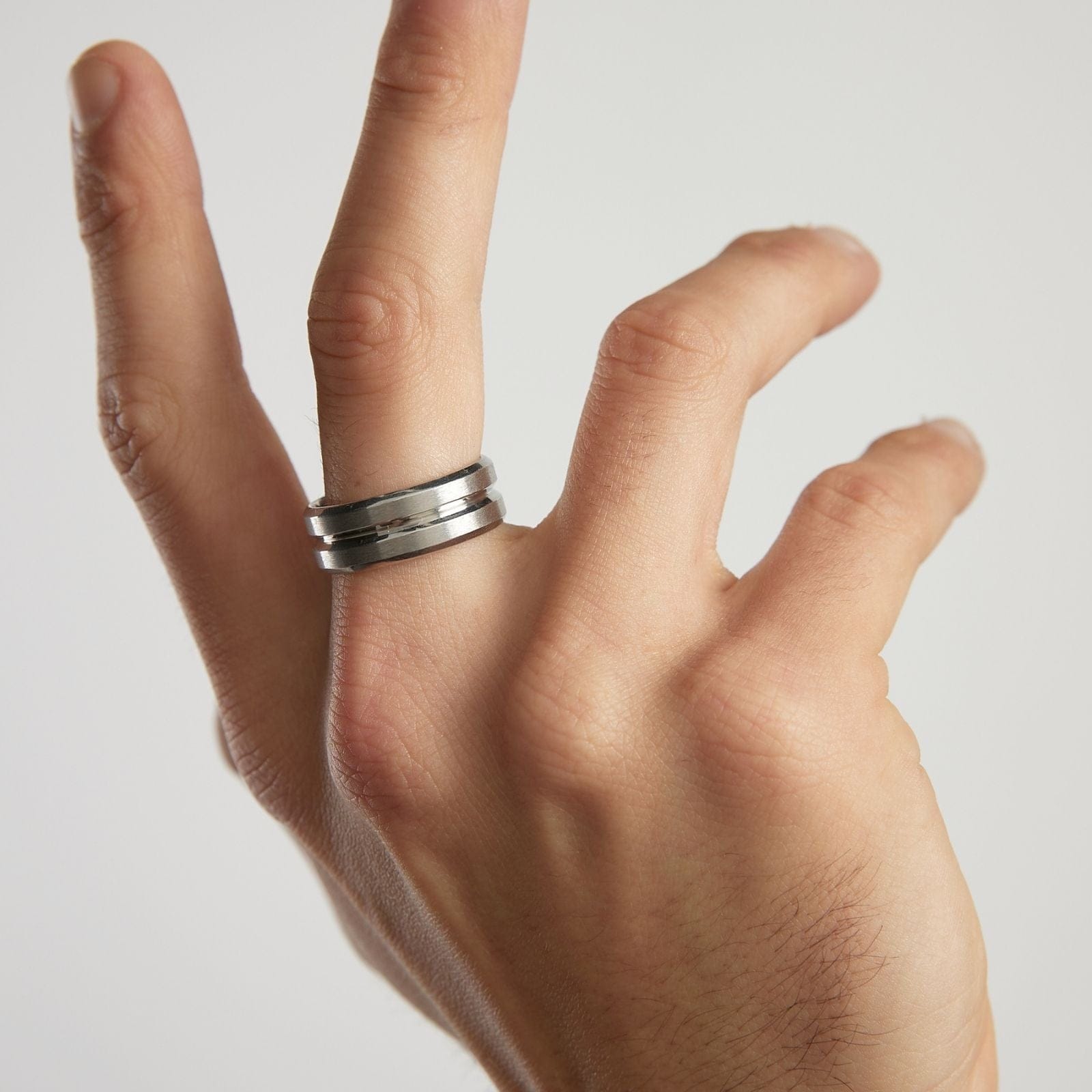 Goia ANILLO Anillo Unisex Geométrico 1 línea Calada - Acero Inoxidable - Plateado