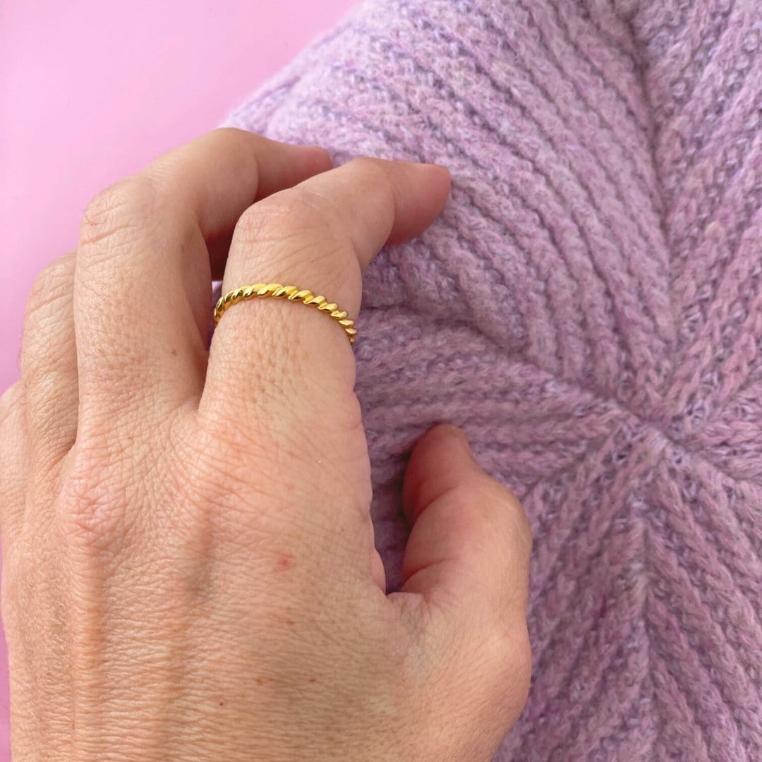 Anillo Retorcido Grueso Gold