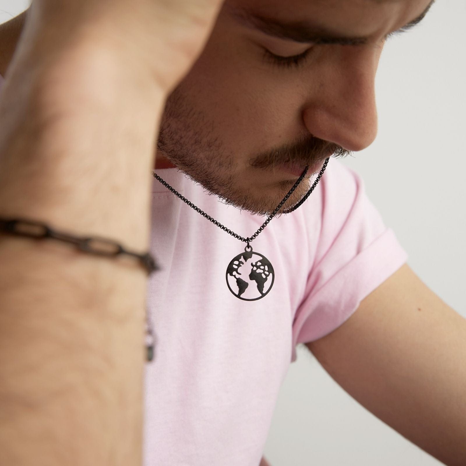 Goia COLGANTE Collar Mapamundi 60 cm Acero Inoxidable - Negro