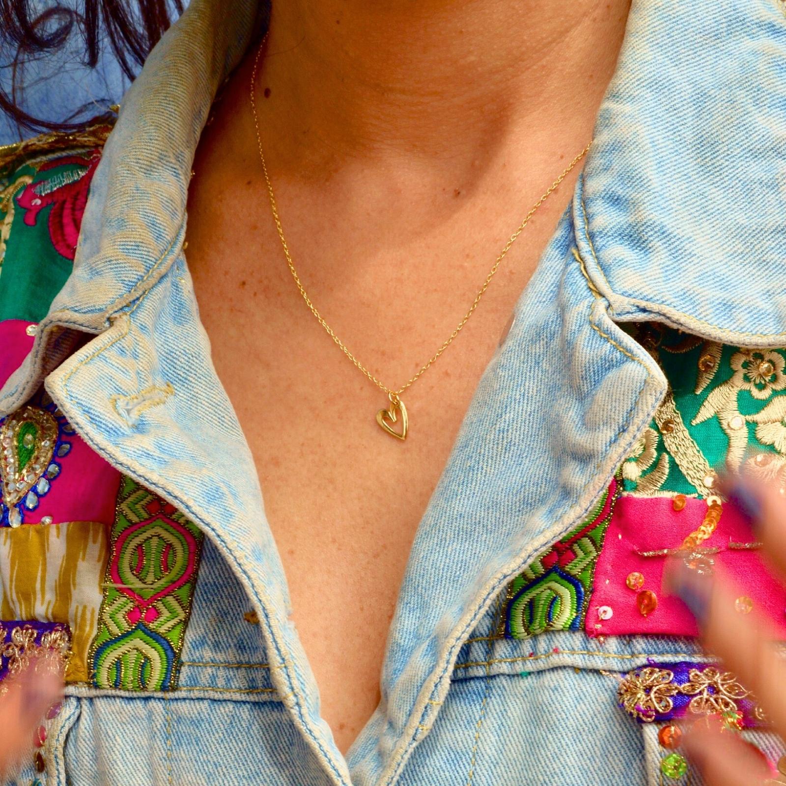 Collar Corazón dibujado Gold