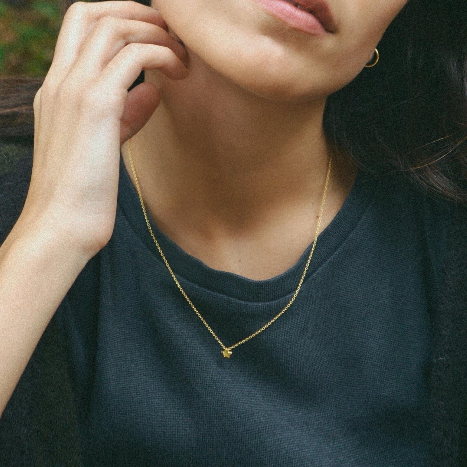 Collar Estrella Gold