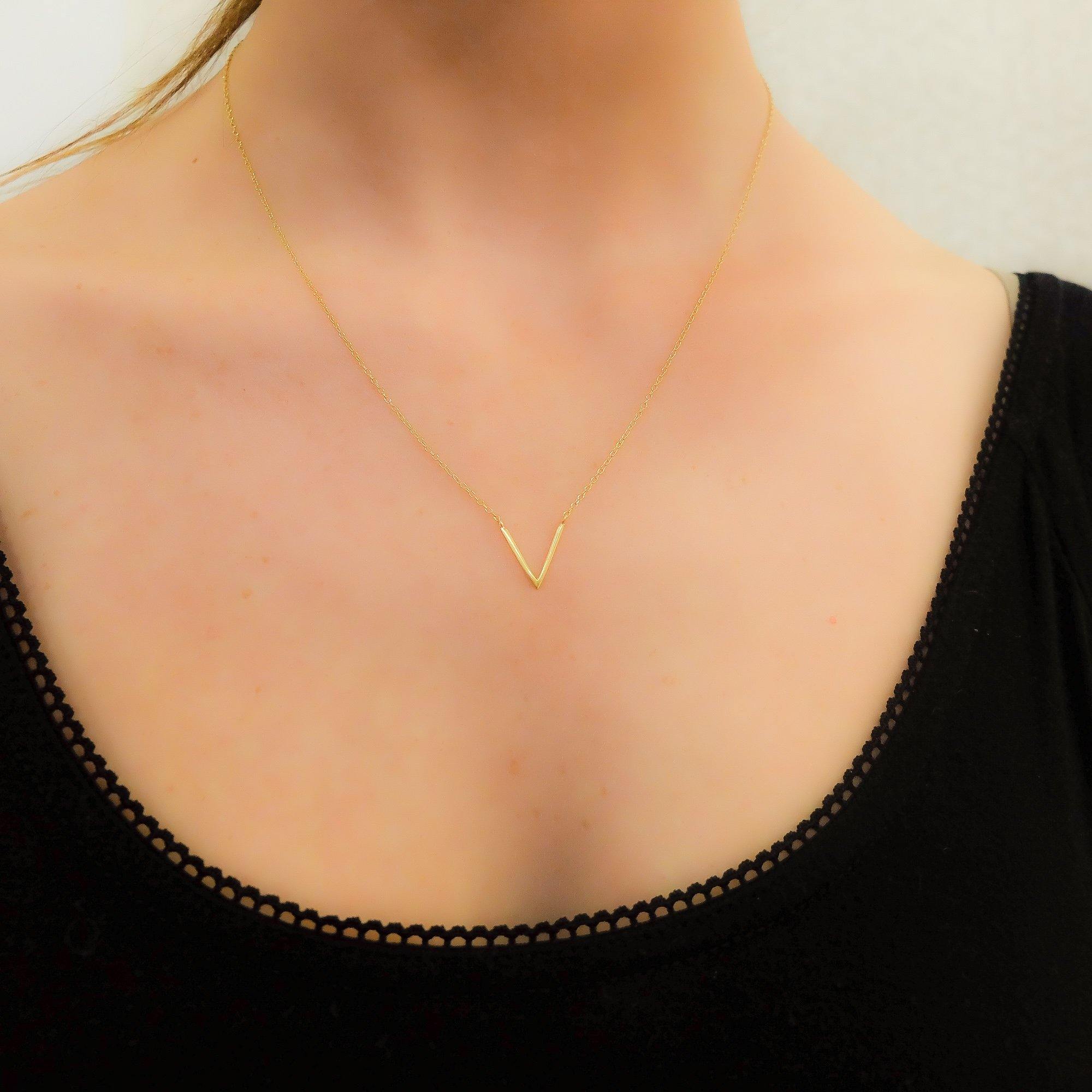 GOIA COLLAR Collar V chica gold