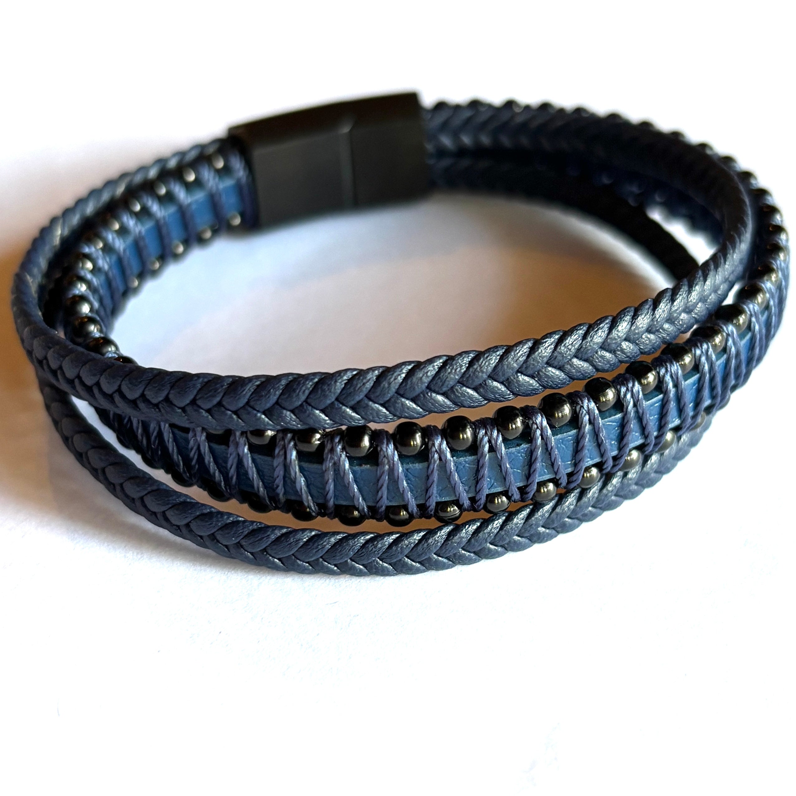 Pulsera unisex Rockera Triple Cuero Sintético Acero Inoxidable - azul