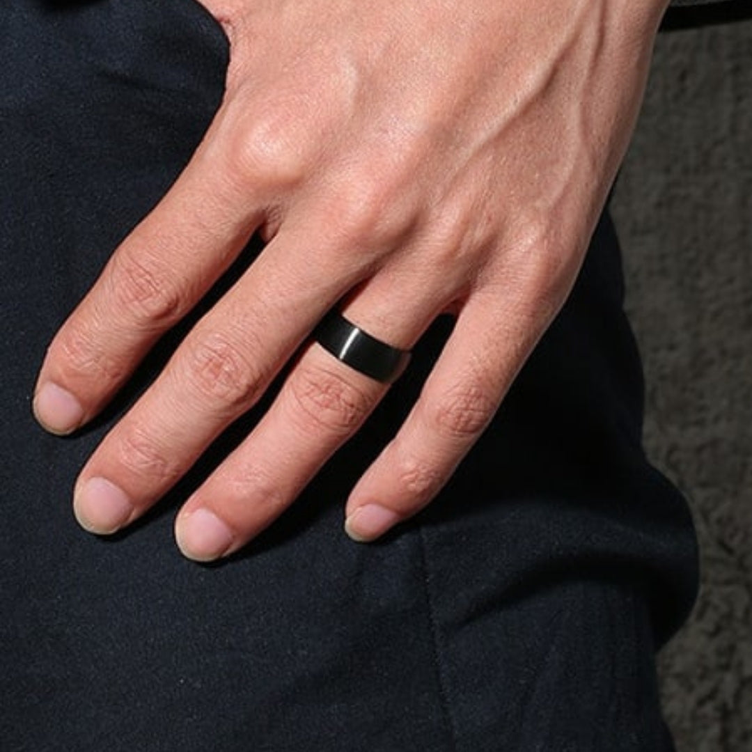 Anillo Grueso Liso - Canto angular - Acero Inoxidable - Negro