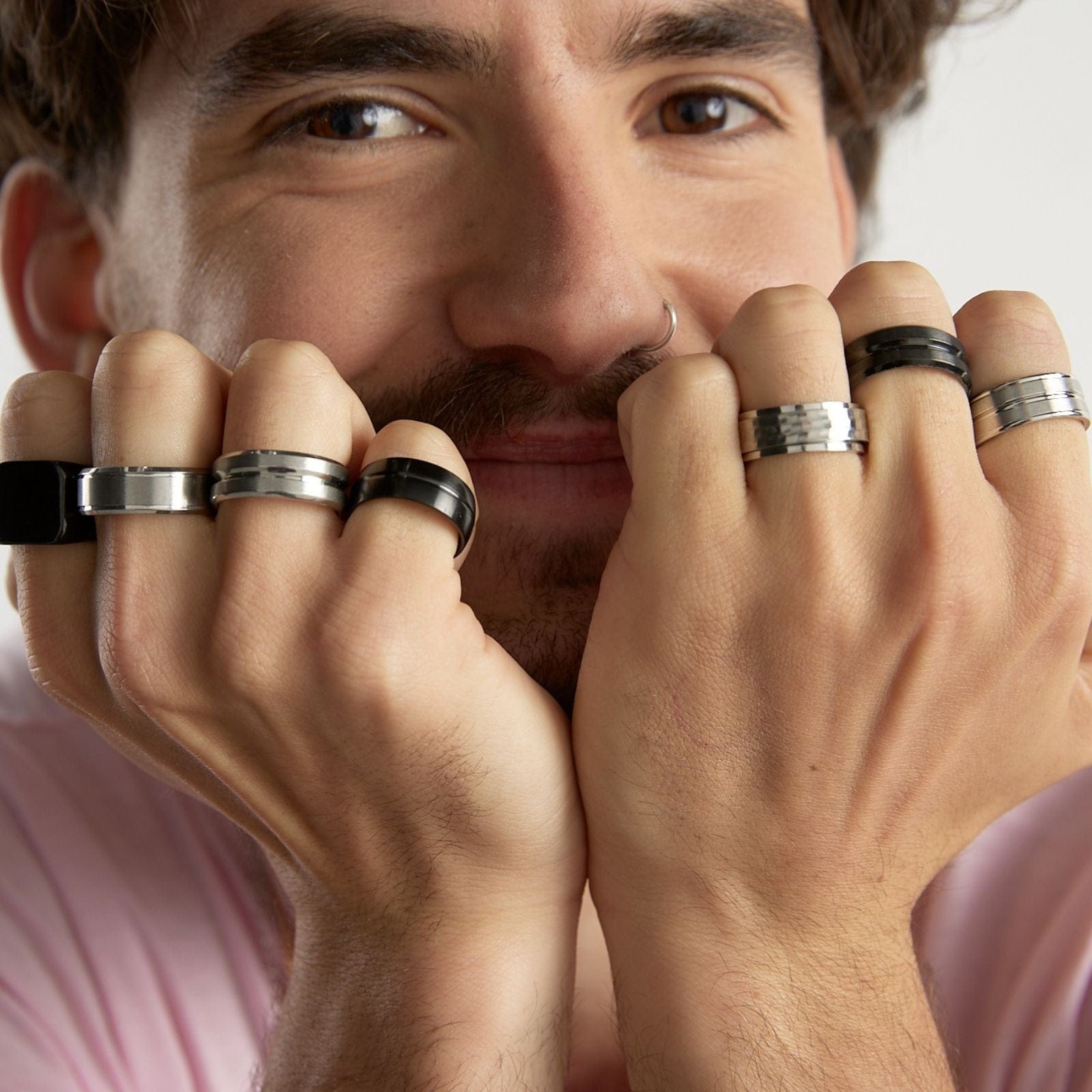 Goia ANILLO Anillo Unisex Geométrico 2 líneas Caladas - Acero Inoxidable