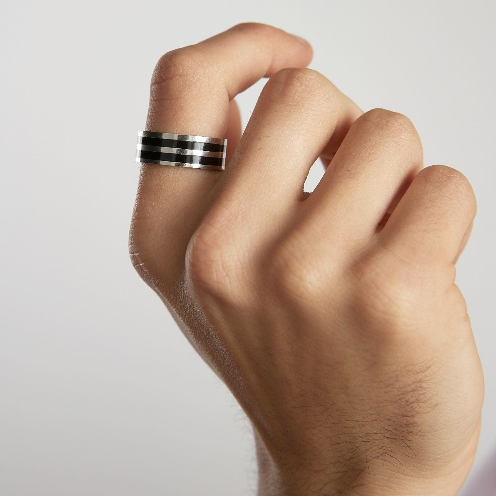 Goia Anillo Unisex Geométrico 2 líneas Negras - Acero Inoxidable